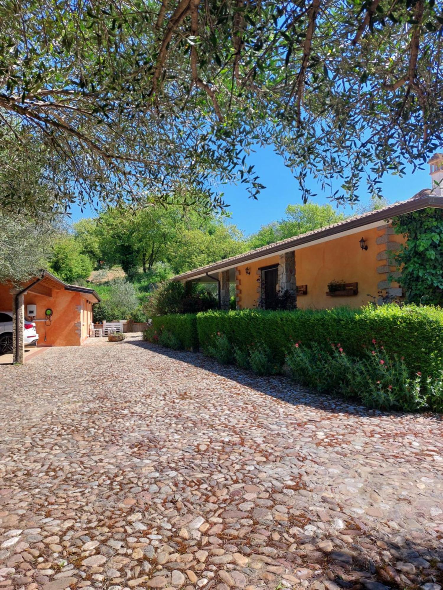 Casa Vacanza Centro Sardegna Sorgono Екстер'єр фото